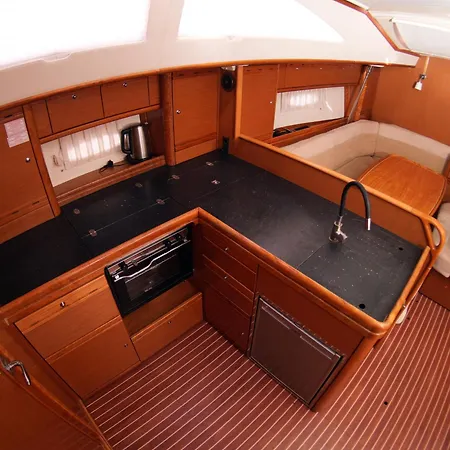 Narayana Sailing Boath